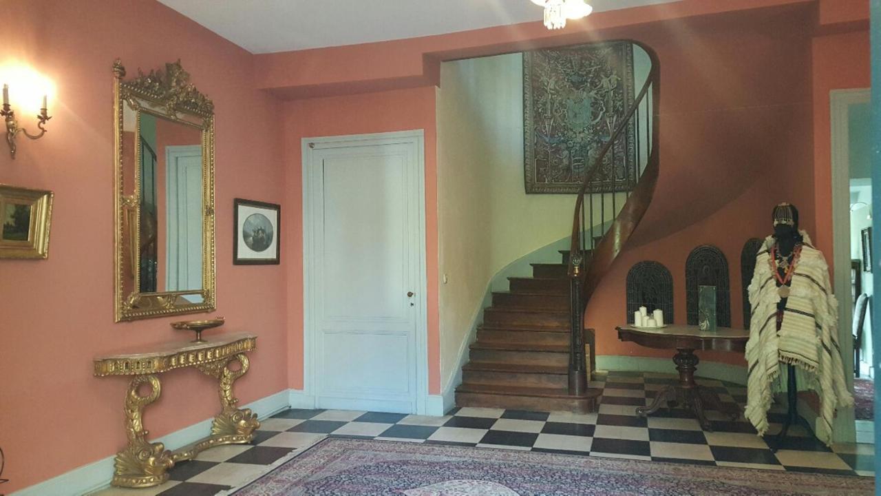 Chambres D'Hotes Art Et Remparts ลา เฮออล ภายนอก รูปภาพ