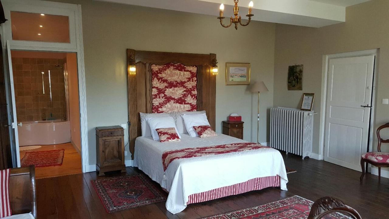 Chambres D'Hotes Art Et Remparts ลา เฮออล ภายนอก รูปภาพ