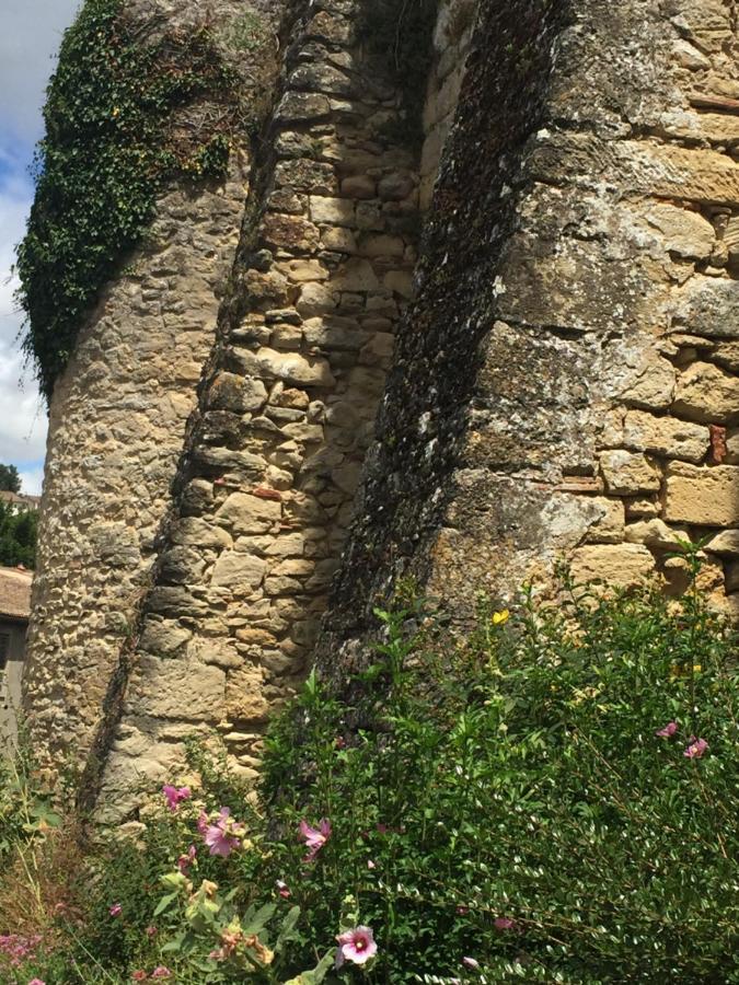 Chambres D'Hotes Art Et Remparts ลา เฮออล ภายนอก รูปภาพ
